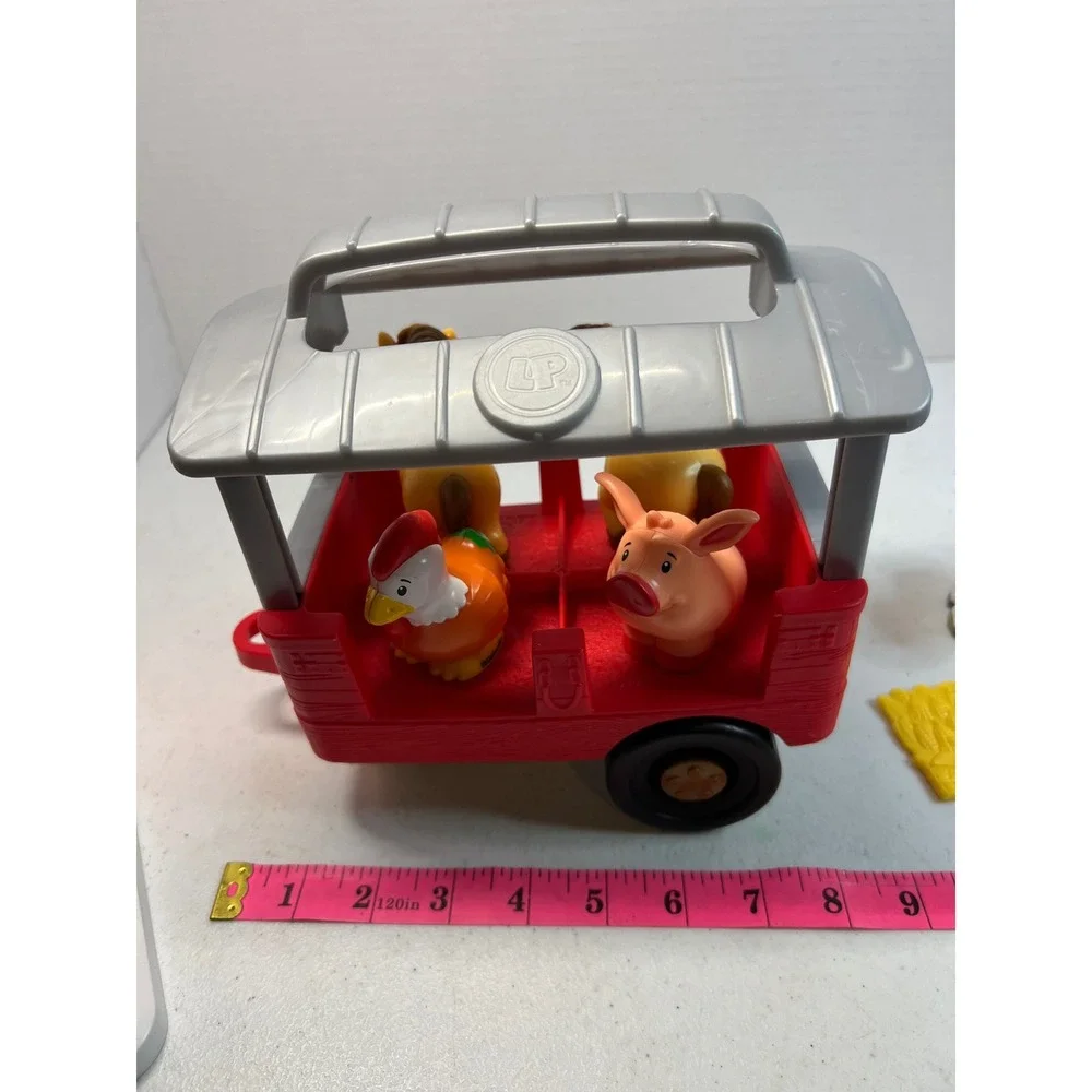 Fisher-Price Little People Farm Animal Trailer Set with Farmer Horses Pig Sheep